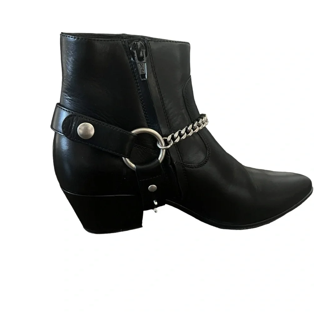 Saint Laurent Black Leather Western Chain Ankle Boots - Picture 13 of 16